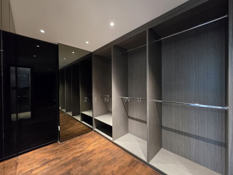 Dalla Vale, 208 Springleaf Avenue, 5 Bedrooms, 3,261 sqft, Cluster House For Rent, by Zen Wu, 500153080 - 2nd Floor Master Walk-In Wardrobe - PropertyGuru.com.sg