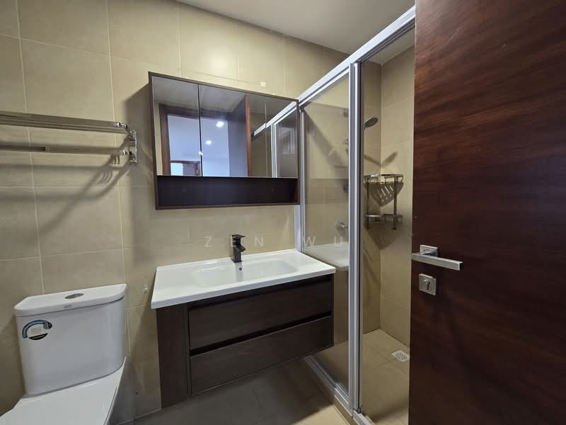 Dalla Vale, 208 Springleaf Avenue, 5 Bedrooms, 3,261 sqft, Cluster House For Rent, by Zen Wu, 500153080 - 3rd Floor Common Bathroom - PropertyGuru.com.sg