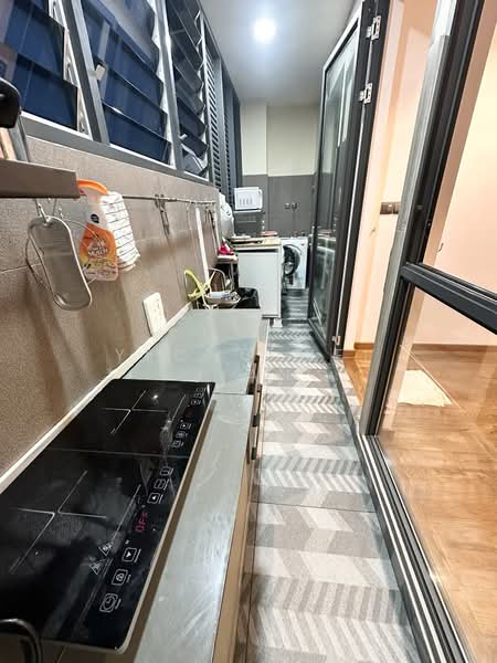 Heeton Park, Thong Soon Green, Room Rental, 300 sqft, Terraced House For Rent, by Yeong Wei Jian, 500153083 - Kitchen - PropertyGuru.com.sg