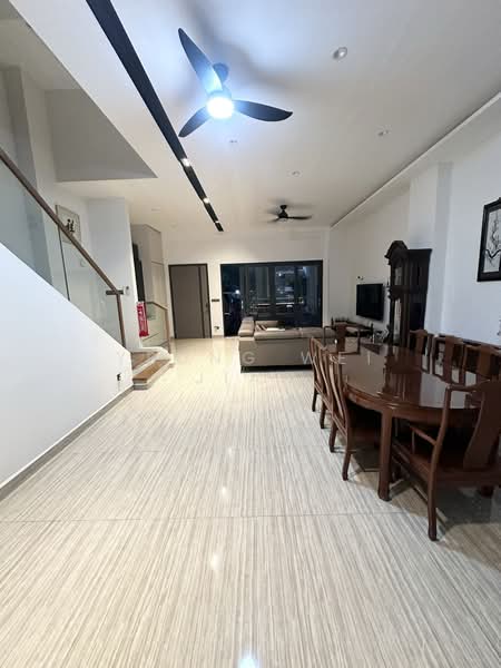 Heeton Park, Thong Soon Green, Room Rental, 300 sqft, Terraced House For Rent, by Yeong Wei Jian, 500153083 - Living Room - PropertyGuru.com.sg