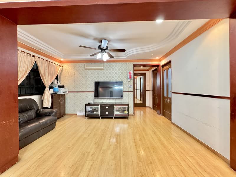 444 Choa Chu Kang Avenue 4, 444 Choa Chu Kang Avenue 4, 3 Bedrooms, 1,065 sqft, HDB Flat For Sale, by Noonal Farina, 500153091 - Living Room - PropertyGuru.com.sg