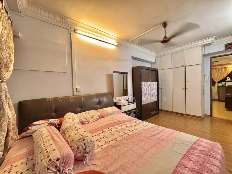 444 Choa Chu Kang Avenue 4, 444 Choa Chu Kang Avenue 4, 3 Bedrooms, 1,065 sqft, HDB Flat For Sale, by Noonal Farina, 500153091 - Bedroom - PropertyGuru.com.sg