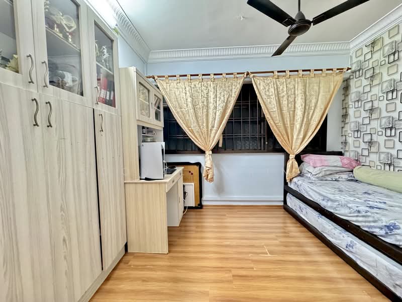 444 Choa Chu Kang Avenue 4, 444 Choa Chu Kang Avenue 4, 3 Bedrooms, 1,065 sqft, HDB Flat For Sale, by Noonal Farina, 500153091 - Bedroom - PropertyGuru.com.sg