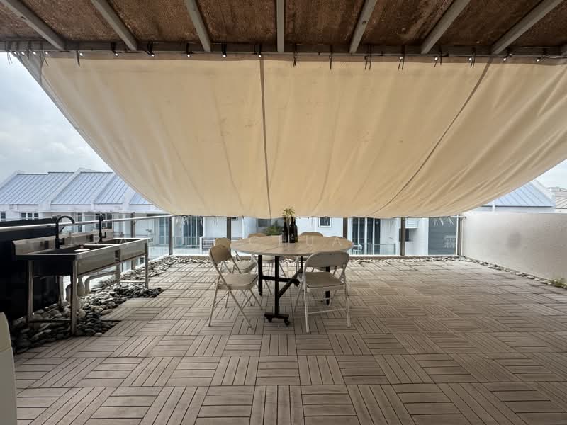Parc Elegance, 15 Telok Kurau Road, East Coast / Marine Parade, 2 Bedrooms, 1,152 sqft, Condominium For Sale, by Randy Chua 蔡宗霖, 500153095 - Balcony - PropertyGuru.com.sg