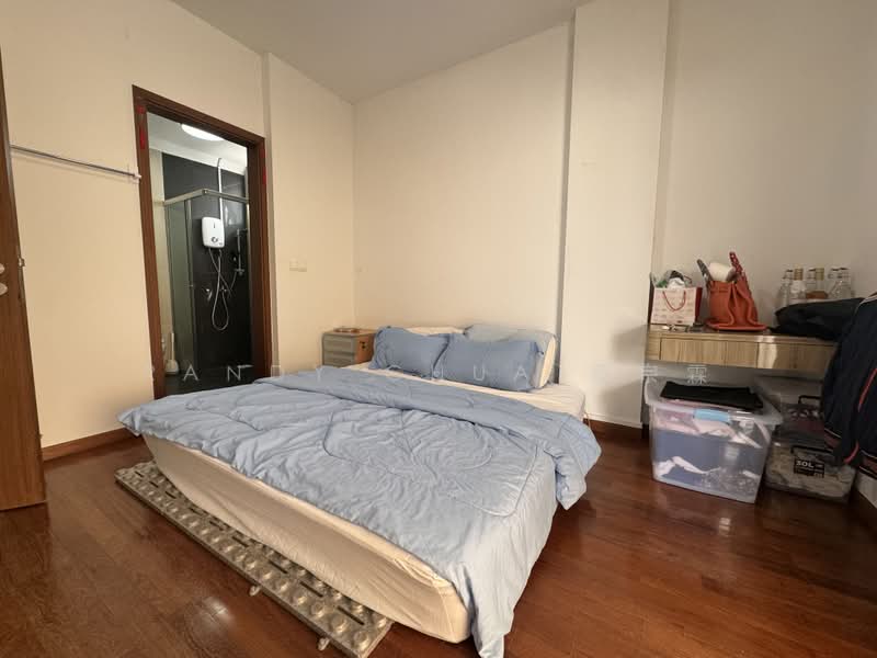 Parc Elegance, 15 Telok Kurau Road, East Coast / Marine Parade, 2 Bedrooms, 1,152 sqft, Condominium For Sale, by Randy Chua 蔡宗霖, 500153095 - Bedroom - PropertyGuru.com.sg