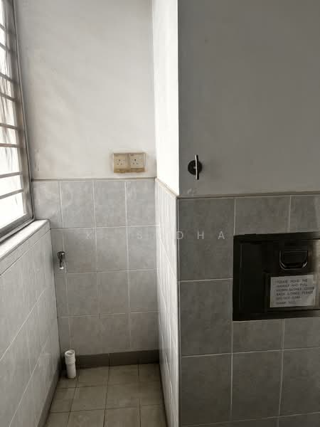 The Waterina, 51 Lorong 40 Geylang, 3 Bedrooms, 1,356 sqft, Apartment For Sale, by K. Sudha, 500153098 - Interior - PropertyGuru.com.sg