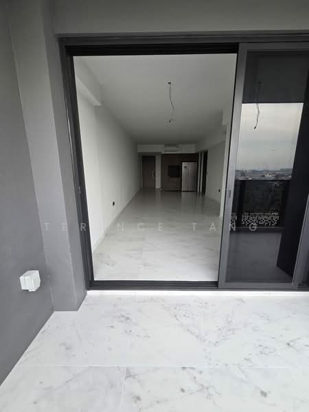 Sceneca Residence, Tanah Merah Kechil Link, 4 Bedrooms, 1,518 sqft, Condominium For Rent, by Terence Tang, 500153099 - Balcony - PropertyGuru.com.sg