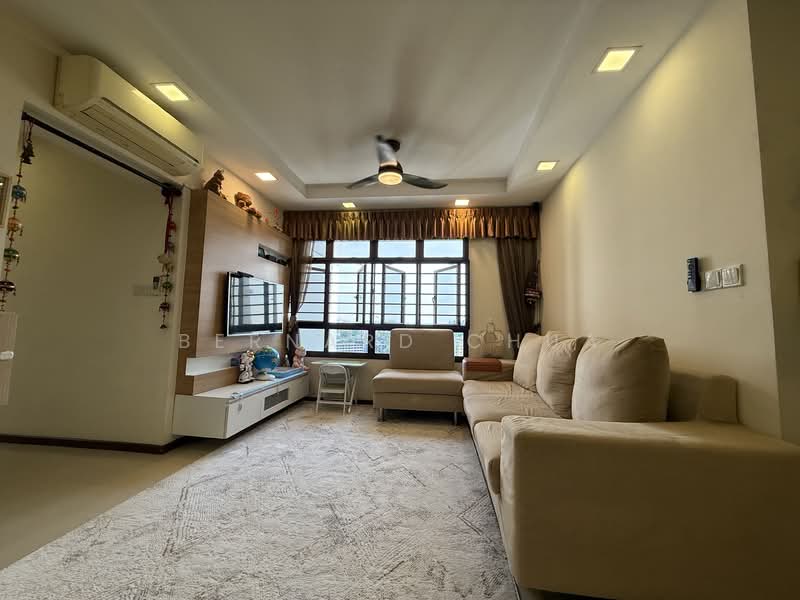 91 Tanglin Halt Road, 91 Tanglin Halt Road, 3 Bedrooms, 915 sqft, HDB Flat For Rent, by Bernard Chua, 500153101 - Living Room - PropertyGuru.com.sg