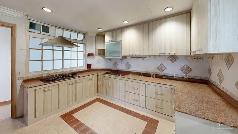Ridgevale Gardens, Upper Bukit Timah View, 6 Bedrooms, 4,750 sqft, Detached House For Sale, by LIEW CHUN KIT, ANDY, 500153109 - Kitchen - PropertyGuru.com.sg