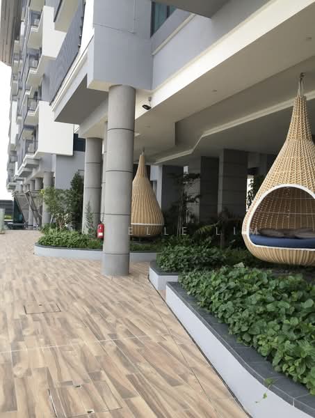 J Gateway, 2 Gateway Drive, 3 Bedrooms, 969 sqft, Condominium For Rent, by Michelle Lim, 500153111 - Exterior - PropertyGuru.com.sg