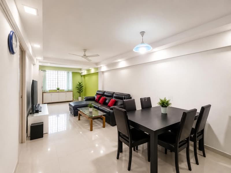 14 Kampong Arang Road, 14 Kampong Arang Road, 3 Bedrooms, 1,152 sqft, HDB Flat For Sale, by Cindy Fu 付小姐, 500153114 - Living Room - PropertyGuru.com.sg