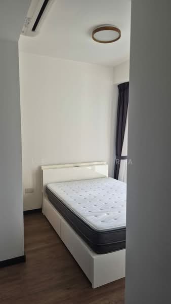 Gem Residences, , 2 Bedrooms, 678 sqft, Condominium For Rent, by Ira Mehra, 500153119 - Bedroom - PropertyGuru.com.sg
