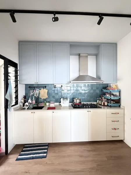467B Bukit Batok West Avenue 9, 467B Bukit Batok West Avenue 9, 3 Bedrooms, 1,001 sqft, HDB Flat For Sale, by Lim Y X, 500153128 - Kitchen - PropertyGuru.com.sg
