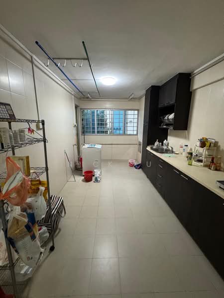 215 Yishun Street 21, 215 Yishun Street 21, 2 Bedrooms, 721 sqft, HDB Flat For Sale, by Nick Xu, 500153154 - Kitchen - PropertyGuru.com.sg