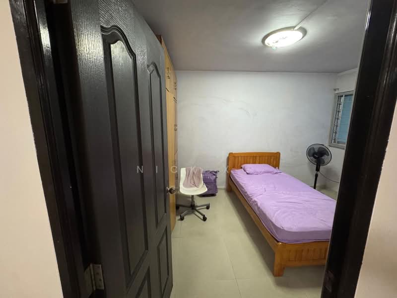 215 Yishun Street 21, 215 Yishun Street 21, 2 Bedrooms, 721 sqft, HDB Flat For Sale, by Nick Xu, 500153154 - Bedroom - PropertyGuru.com.sg