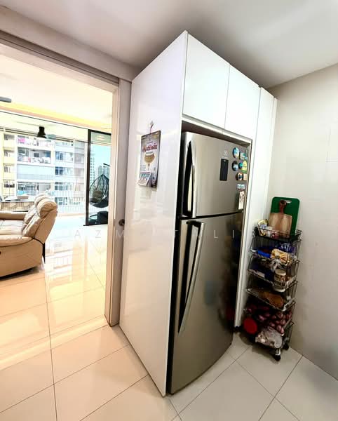 The Amore, 55 Edgedale Plains, 3 Bedrooms, 1,098 sqft, Executive Condominium For Sale, by Azmi Talib, 500153161 - Living Room - PropertyGuru.com.sg