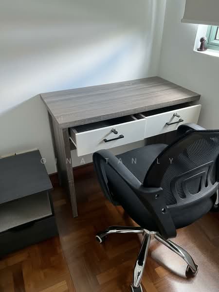 Westwood Park, Westwood Crescent, Room Rental, 120 sqft, Terraced House For Rent, by Gina Tan LY, 500153166 - Study - PropertyGuru.com.sg
