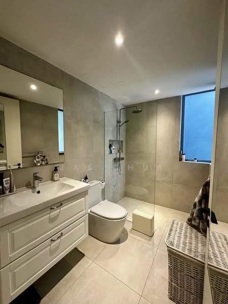 Austville Residences, 13 Sengkang East Avenue, 3 Bedrooms, 1,087 sqft, Executive Condominium For Rent, by Jas Chua, 500153184 - Bathroom - PropertyGuru.com.sg