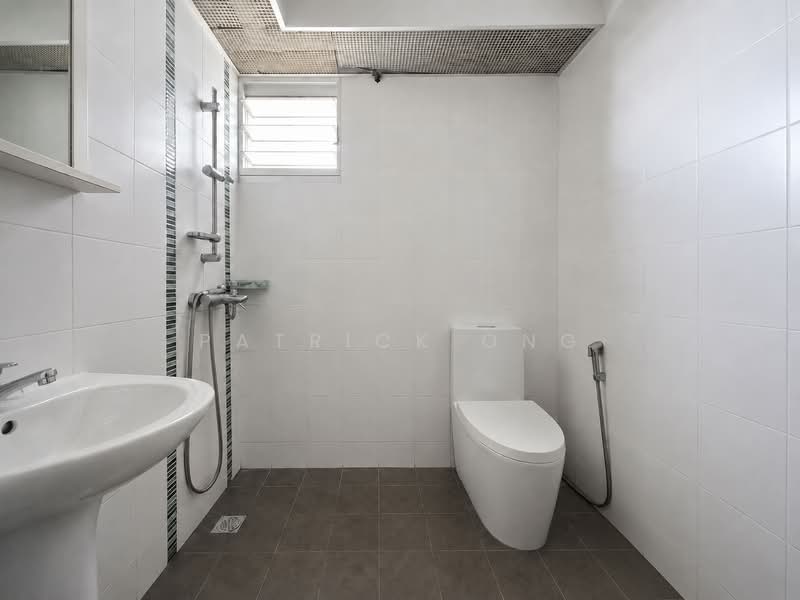 5A Upper Boon Keng Road, 5A Upper Boon Keng Road, 2 Bedrooms, 721 sqft, HDB Flat For Sale, by Patrick Ong, 500153186 - Bathroom - PropertyGuru.com.sg