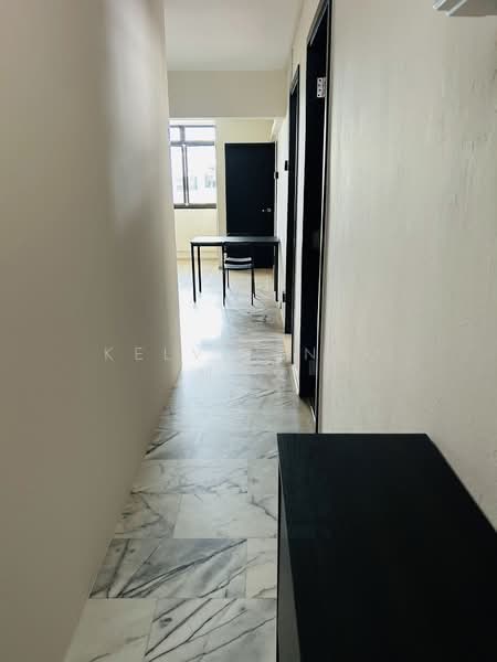 6 Ghim Moh Road, 6 Ghim Moh Road, Room Rental, 150 sqft, HDB Flat For Rent, by Kelvin Neo 凯尔文, 500153194 - Corridor - PropertyGuru.com.sg