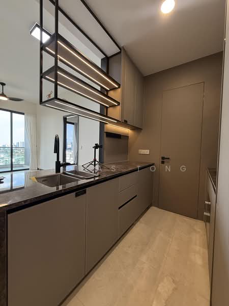 Perfect Ten, 323 Bukit Timah Road, 2 Bedrooms, 753 sqft, Condominium For Sale, by Thomas Tong, 500153202 - Kitchen - PropertyGuru.com.sg