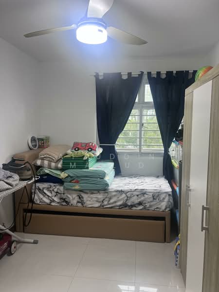 815C Choa Chu Kang Avenue 7, 815C Choa Chu Kang Avenue 7, 3 Bedrooms, 1,216 sqft, HDB Flat For Sale, by Aizuddin Maulud, 500153203 - Bedroom - PropertyGuru.com.sg