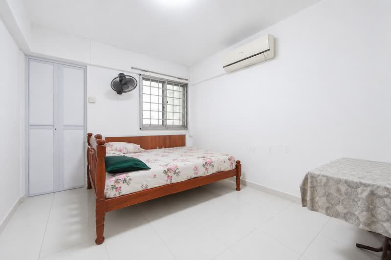 537 Bedok North Street 3, 537 Bedok North Street 3, 2 Bedrooms, 732 sqft, HDB Flat For Rent, by Sim Meng Wee, 500153204 - Bedroom - PropertyGuru.com.sg