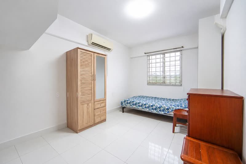537 Bedok North Street 3, 537 Bedok North Street 3, 2 Bedrooms, 732 sqft, HDB Flat For Rent, by Sim Meng Wee, 500153204 - Bedroom - PropertyGuru.com.sg
