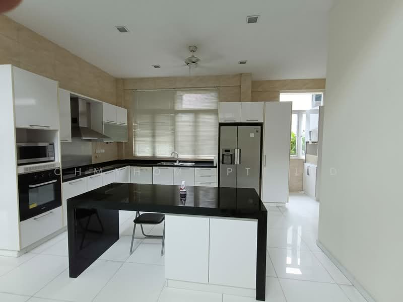 Dunearn Estate, Dunearn Road, 6 Bedrooms, 6,000 sqft, Detached House For Rent, by JIMMY GIAM, 500153209 - Kitchen - PropertyGuru.com.sg