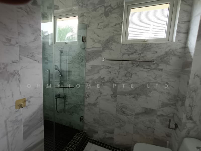 Dunearn Estate, Dunearn Road, 6 Bedrooms, 6,000 sqft, Detached House For Rent, by JIMMY GIAM, 500153209 - Bathroom - PropertyGuru.com.sg
