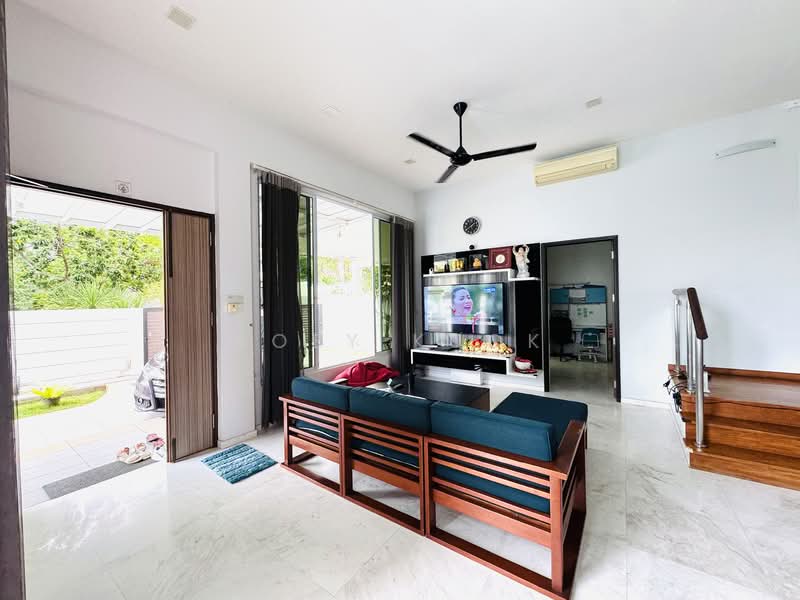 Robey crescent, Robey Crescent, 6 Bedrooms, 4,312 sqft, Semi-Detached House For Sale, by Joey Kuok, 500153219 - Living Room - PropertyGuru.com.sg