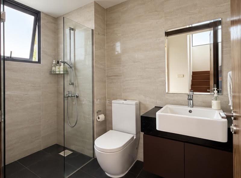 One Robey, 1 Robey Crescent, Hougang / Punggol / Sengkang, 3 Bedrooms, 1,249 sqft, Condominium For Sale, by James Lee, 500153235 - Bathroom - PropertyGuru.com.sg