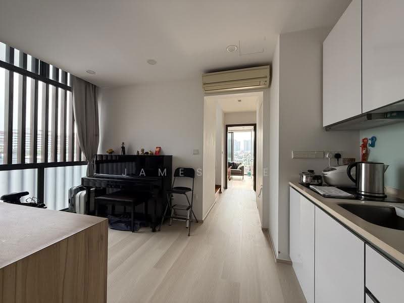One Robey, 1 Robey Crescent, Hougang / Punggol / Sengkang, 3 Bedrooms, 1,249 sqft, Condominium For Sale, by James Lee, 500153235 - Living Room - PropertyGuru.com.sg