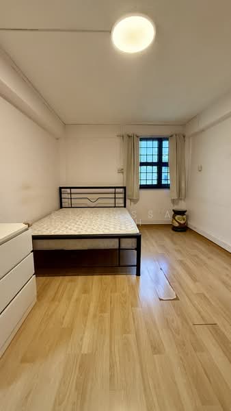 82 Commonwealth Close, 82 Commonwealth Close, 2 Bedrooms, 646 sqft, HDB Flat For Sale, by Clarissa Choh, 500153236 - PropertyGuru.com.sg