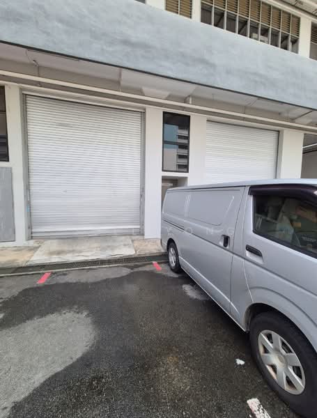 ground floor 5.4m ceiling with waterpoint!, 4-5min walk to aljunied mrt station!, 1,658 sqft, Light Industrial (B1) For Rent, by Joel Yong, 500153239 - CommercialGuru.com.sg