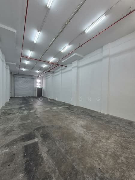 ground floor 5.4m ceiling with waterpoint!, 4-5min walk to aljunied mrt station!, 1,658 sqft, Light Industrial (B1) For Rent, by Joel Yong, 500153239 - CommercialGuru.com.sg