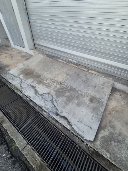 ground floor 5.4m ceiling with waterpoint!, 4-5min walk to aljunied mrt station!, 1,658 sqft, Light Industrial (B1) For Rent, by Joel Yong, 500153239 - CommercialGuru.com.sg