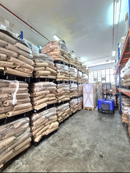ground floor 5.4m ceiling with waterpoint!, 4-5min walk to aljunied mrt station!, Eunos / Geylang / Paya Lebar, 1,658 sqft, Light Industrial (B1) For Rent, by Joel Yong, 500153239 - CommercialGuru.com.sg