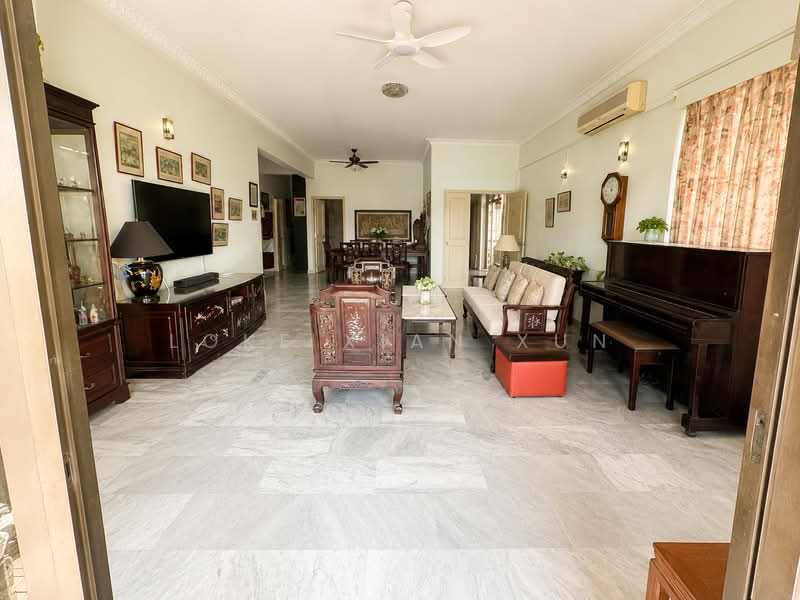 Toh Yi Court, 97 Toh Yi Drive, 3 Bedrooms, 2,034 sqft, Condominium For Sale, by Loke Xian Xun, 500153241 - Living Room - PropertyGuru.com.sg