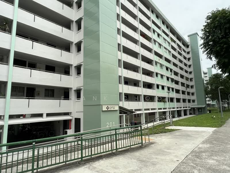 201 Ang Mo Kio Avenue 3, 201 Ang Mo Kio Avenue 3, Room Rental, 140 sqft, HDB Flat For Rent, by Frank Choo, 500153250 - Exterior - PropertyGuru.com.sg
