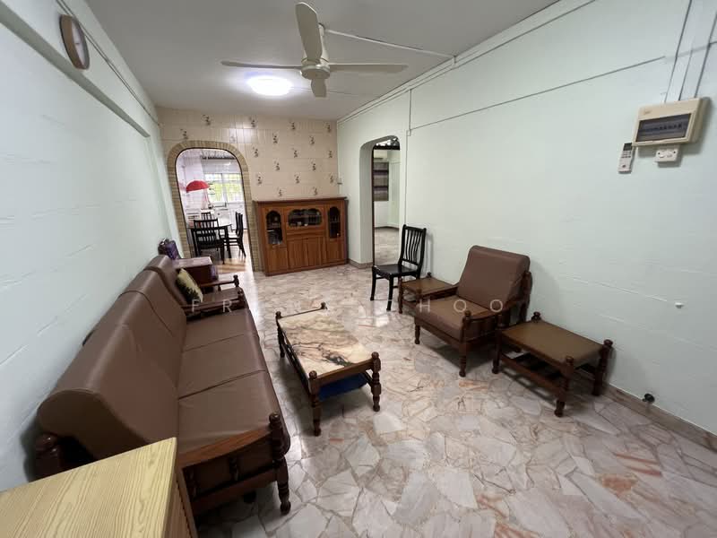 201 Ang Mo Kio Avenue 3, 201 Ang Mo Kio Avenue 3, Room Rental, 140 sqft, HDB Flat For Rent, by Frank Choo, 500153250 - Living Room - PropertyGuru.com.sg