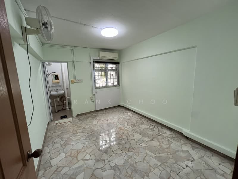 201 Ang Mo Kio Avenue 3, 201 Ang Mo Kio Avenue 3, Room Rental, 140 sqft, HDB Flat For Rent, by Frank Choo, 500153250 - Interior - PropertyGuru.com.sg