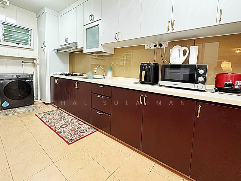 176D Edgefield Plains, 176D Edgefield Plains, 3 Bedrooms, 936 sqft, HDB Flat For Sale, by Chal Sulaiman, 500153253 - Kitchen - PropertyGuru.com.sg