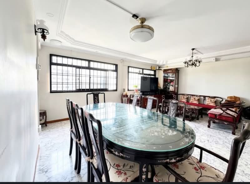 730 Tampines Street 71, 730 Tampines Street 71, 4 Bedrooms, 1,335 sqft, HDB Flat For Sale, by Jean Ang 诗吟, 500153254 - Dining Room - PropertyGuru.com.sg
