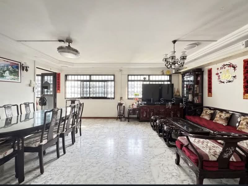 730 Tampines Street 71, 730 Tampines Street 71, 4 Bedrooms, 1,335 sqft, HDB Flat For Sale, by Jean Ang 诗吟, 500153254 - Living Room - PropertyGuru.com.sg