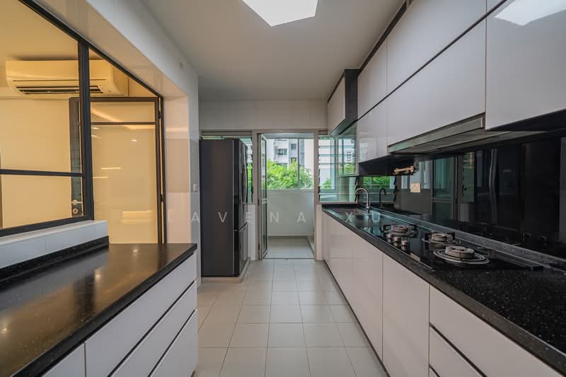 216D Compassvale Drive, 216D Compassvale Drive, 3 Bedrooms, 1,205 sqft, HDB Flat For Sale, by Lavena Xu, 500153255 - Kitchen - PropertyGuru.com.sg
