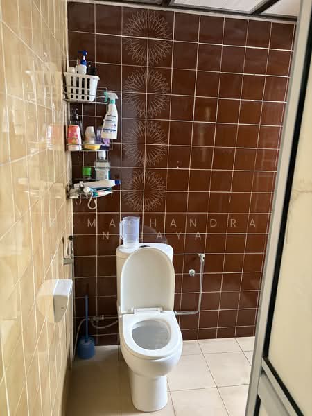 Braddell View, 10R Braddell Hill, 3 Bedrooms, 1,560 sqft, Apartment For Sale, by Ramachandran Jaya, 500153259 - Bathroom - PropertyGuru.com.sg