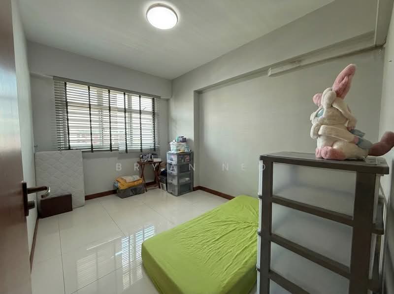 487C Choa Chu Kang Avenue 5, 487C Choa Chu Kang Avenue 5, 3 Bedrooms, 1,001 sqft, HDB Flat For Rent, by Bryan Neo, 500153266 - Bedroom - PropertyGuru.com.sg