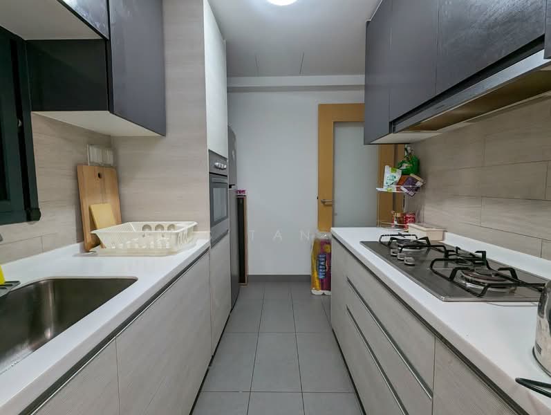 The Rainforest, 331 Choa Chu Kang Avenue 3, 3 Bedrooms, 947 sqft, Executive Condominium For Rent, by Silas Tan 陈敬良, 500153281 - Kitchen - PropertyGuru.com.sg