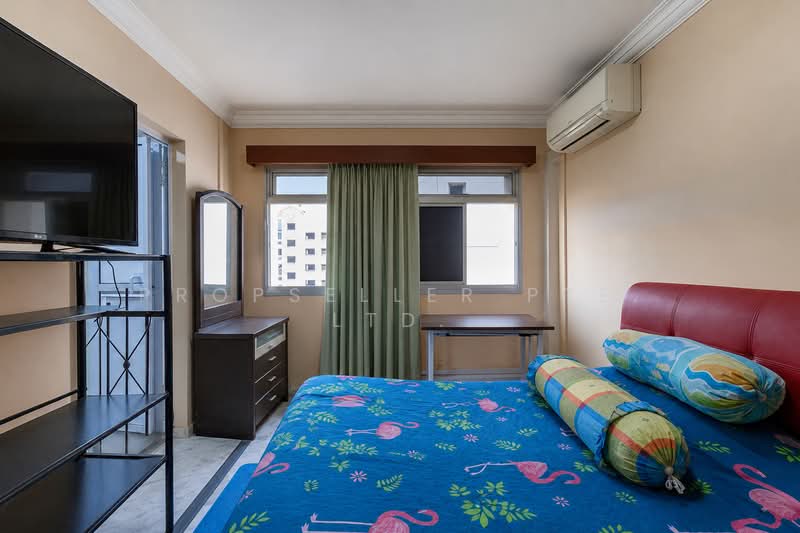 858 Woodlands Street 83, 858 Woodlands Street 83, 3 Bedrooms, 1,302 sqft, HDB Flat For Sale, by Warren Chan, 500153283 - Bedroom - PropertyGuru.com.sg